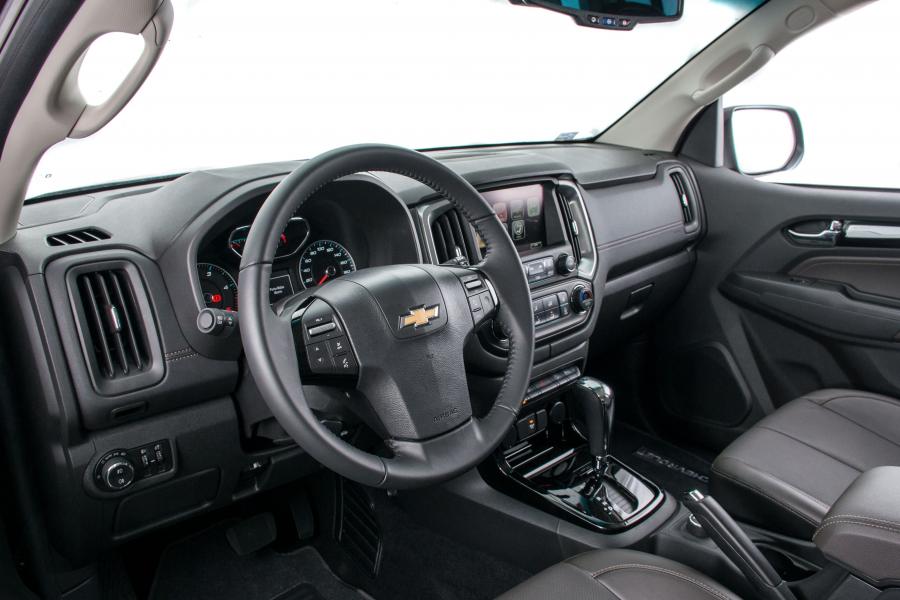 Интерьер Chevrolet TrailBlazer 2016 года  (фото 39 из 43)